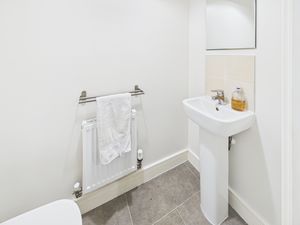 Photo 14- click for photo gallery